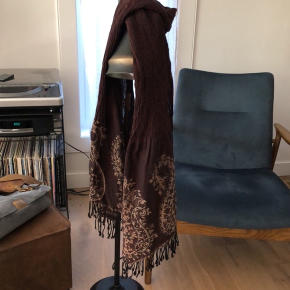 Long Woollen Scarf with burnt brown, beige and black woven paisley design. - Picture 2 of 9
